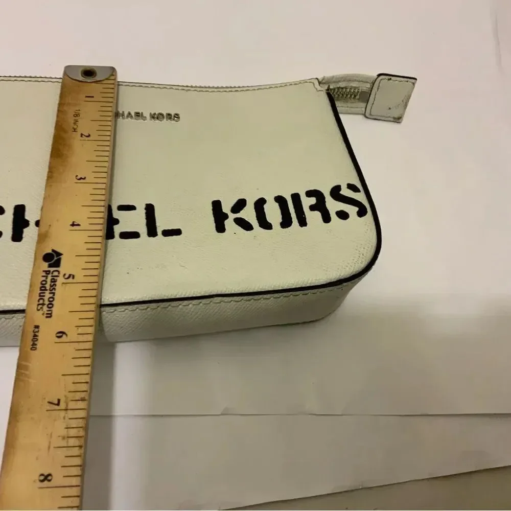 Michael Kors Saylor Large white Pouchette Wristlet